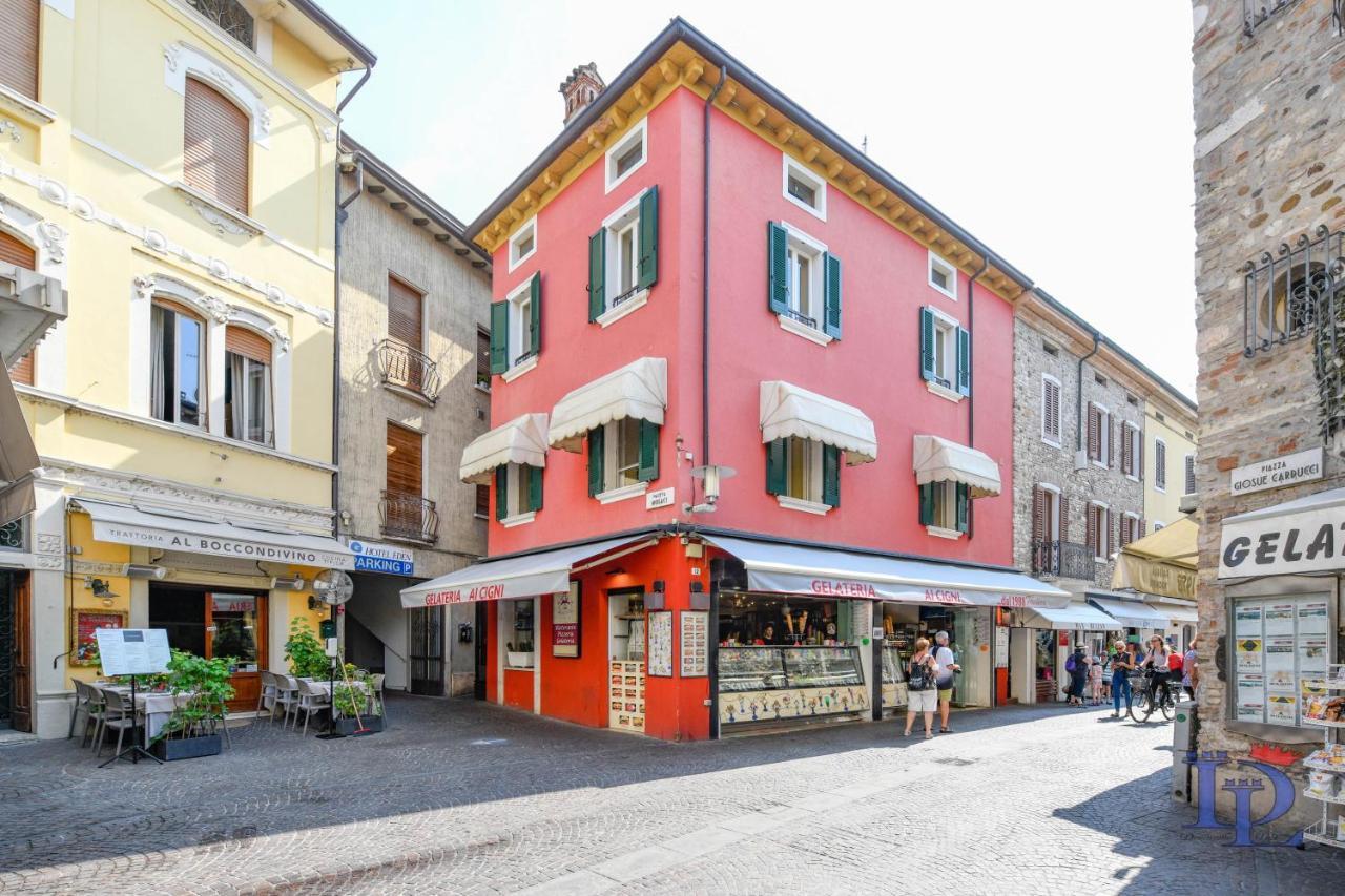 Desenzanoloft Official Partner Marriott Homes & Villas - Queen Of Sirmione Castle View Экстерьер фото